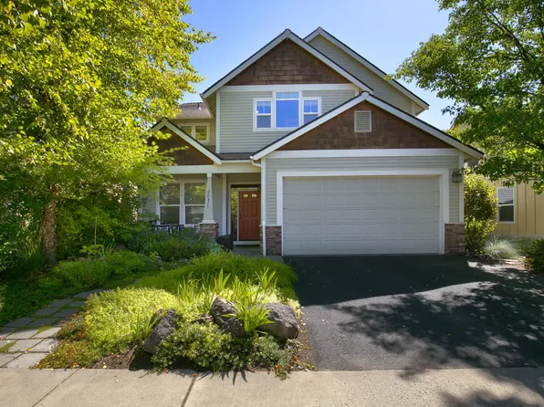 20475 Karch Dr, Bend, OR 97702