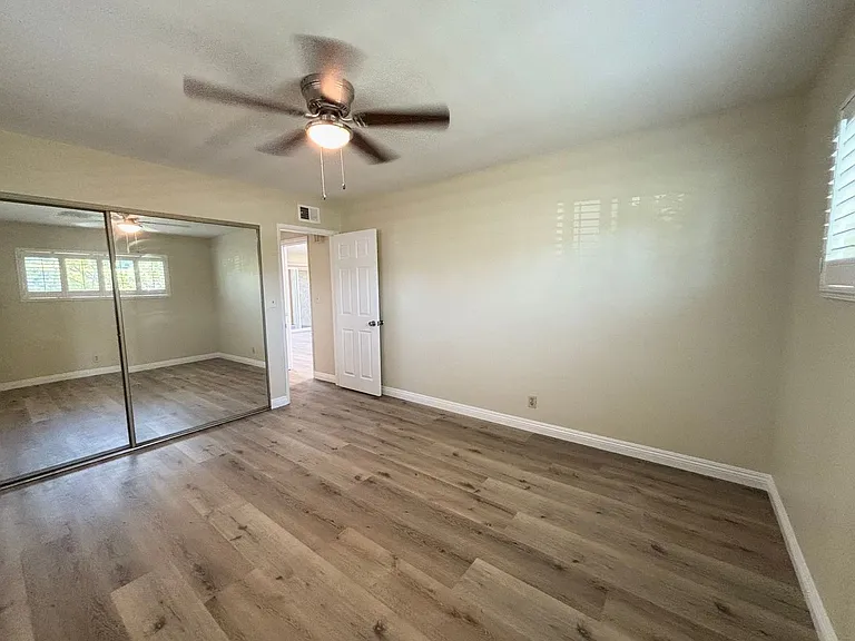 4301 Green Ave — Photo 13