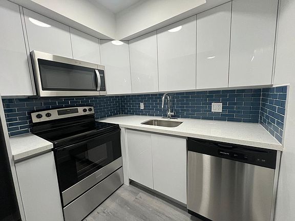 2nd image of 3232 NW 84th Ave APT 325