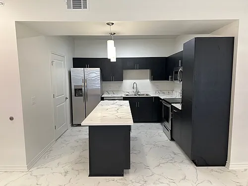 Floor plan E304