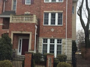 310 W Burlington Ave, Westmont, IL 60559