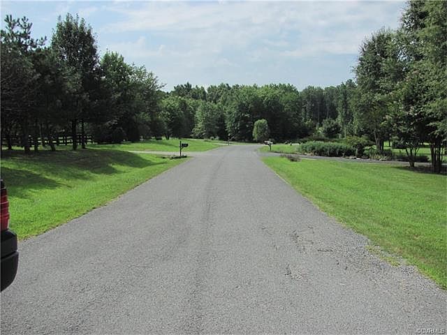 2nd image of 11316 Annie Laura Ln