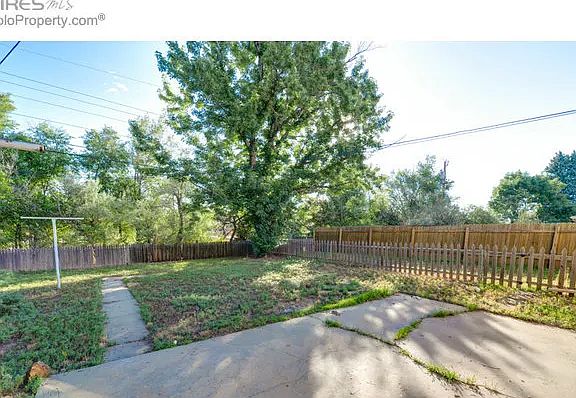 3rd image of 4205 Moorhead Ave