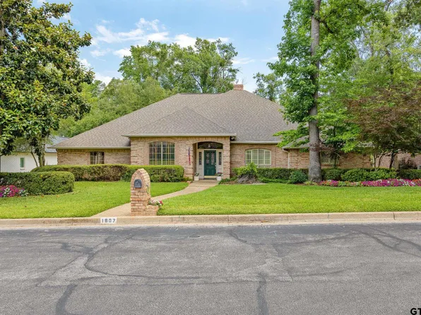 1807 Royal Oak Dr, Tyler, TX 75703