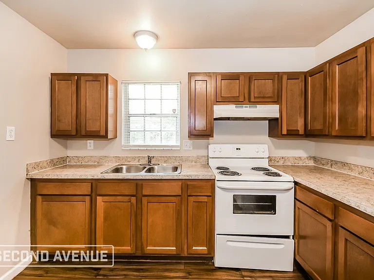 1123 De Paul Dr — Photo 6