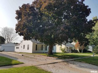 756 Arnold St, Galesburg, IL 61401