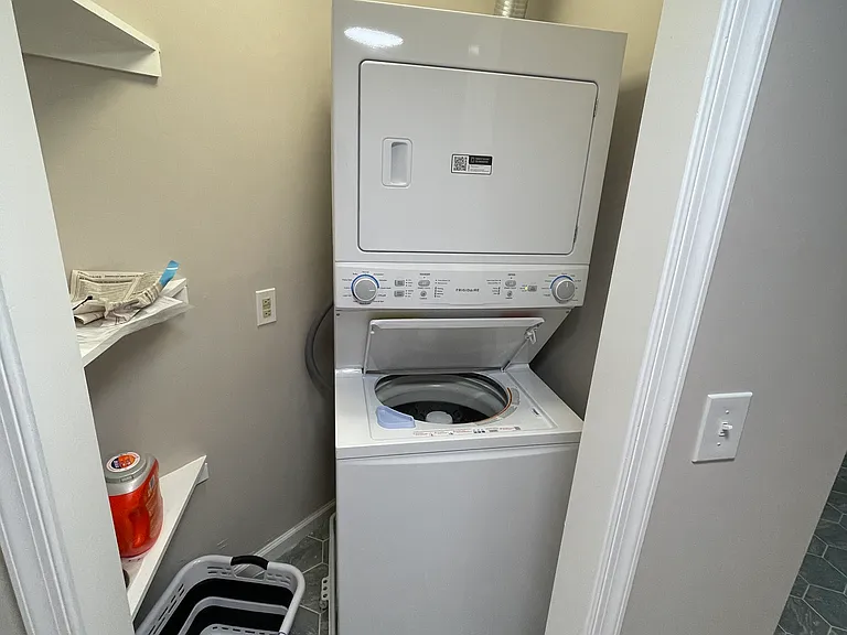 311 Lynn Manor Dr — Photo 4
