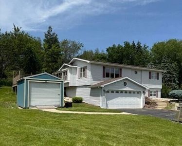 S80W23620 Parkview DRIVE, Big Bend, WI, 53103