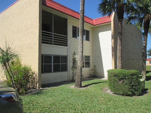 2nd image of 141 Lake Carol Dr