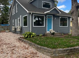 211 Wood St #2, Warwick, RI 02889