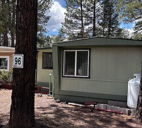 2nd image of 1664 Ponderosa Ln #96