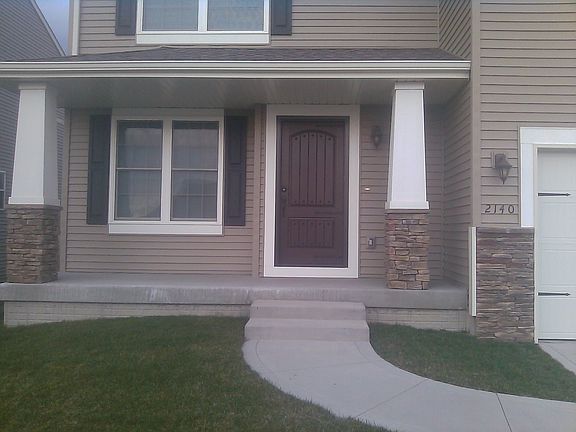 2nd image of 2140 SE Willowbrook Dr