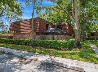 2726 11th Ct, Palm Harbor, FL 34684