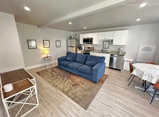214 E 32nd St #D, Savannah, GA 31401