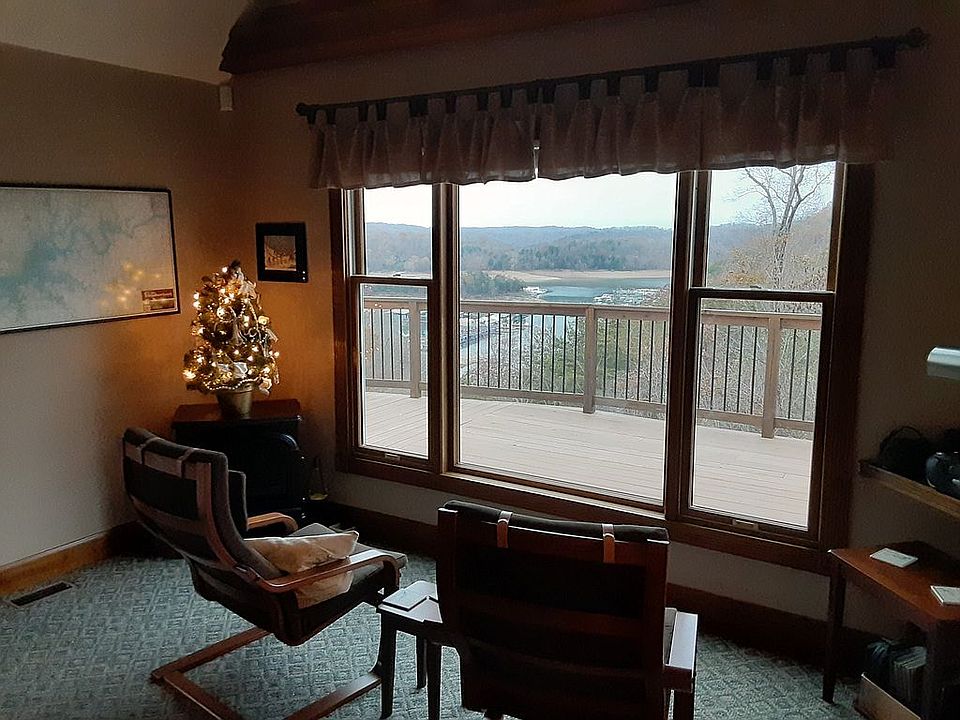 2nd image of 457 Dockview Rd