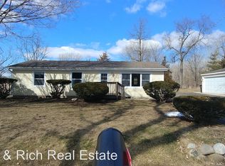 1710 Oak St, Spring Grove, IL 60081