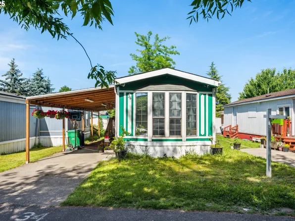 9000 NE M L King Blvd Unit 34, Portland, OR 97211