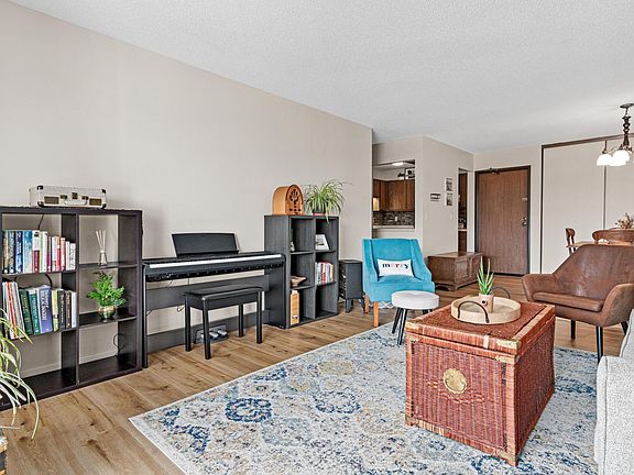 2nd image of 1871 Silver Bell Rd APT 309