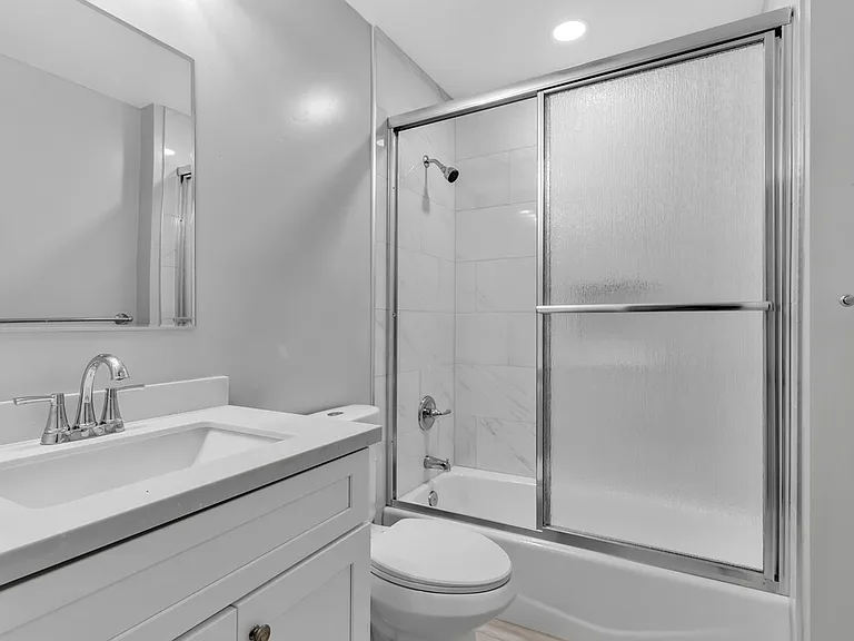 4520 1/2 Alice St — Photo 11