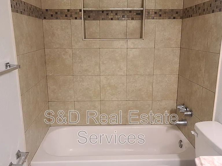 2415 S Crystal Lake Dr — Photo 14