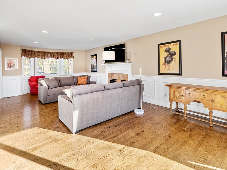9 Tall Oak Ln — Photo 6