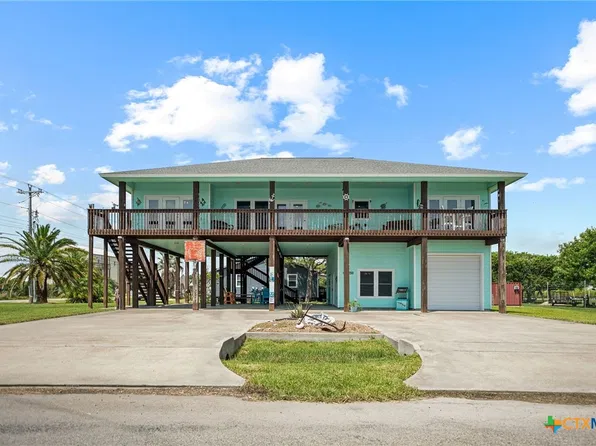 23 Macey St, Port O Connor, TX 77982