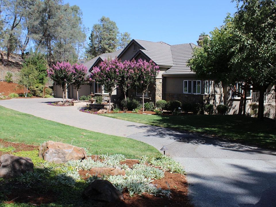 1st image of 3225 Fairway Ct