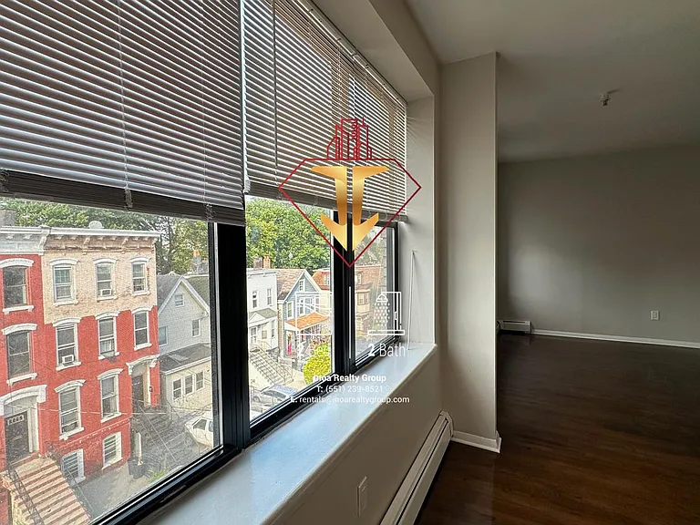 67-69 Brinkerhoff St #4D — Photo 6