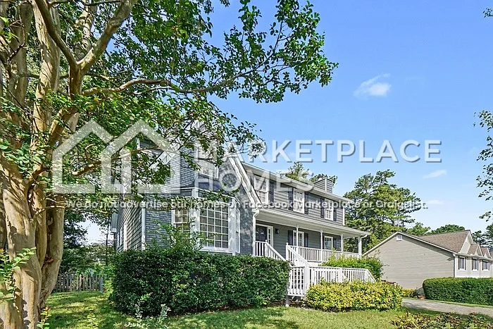 3 bed, 2.5 bath, 2017 sqft, $2,195 — Photo 3