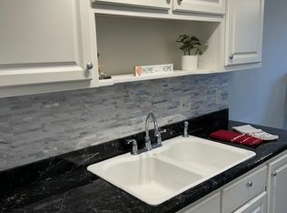411 Tollis Pkwy #240, Broadview Heights, OH 44147