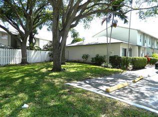899 Crystal Lake Dr #899, Pompano Beach, FL 33064