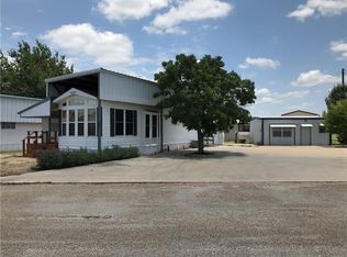 172 Holiday Rambler Dr, Whitney, TX 76692