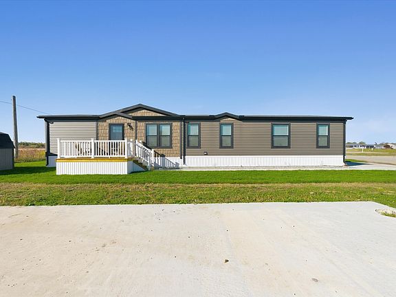 Exterior Image-3-Champion 208 Meadows of Perrysburg