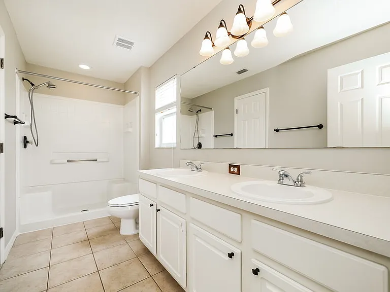 4213 Berkeley Dr — Photo 11
