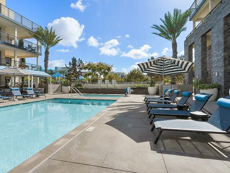 Ariva, San Diego, CA, Pool