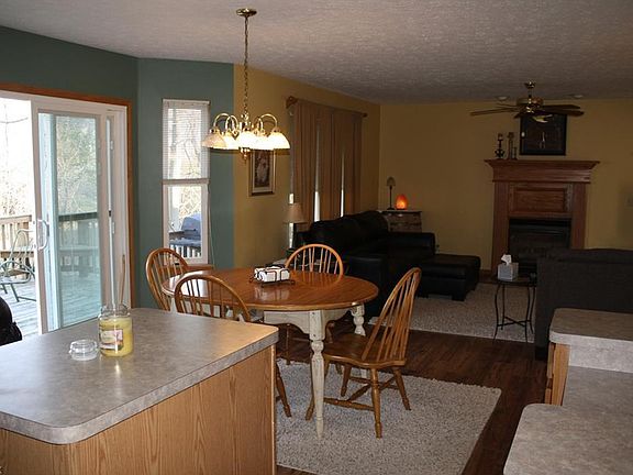 3rd image of 37856 Michele Ln