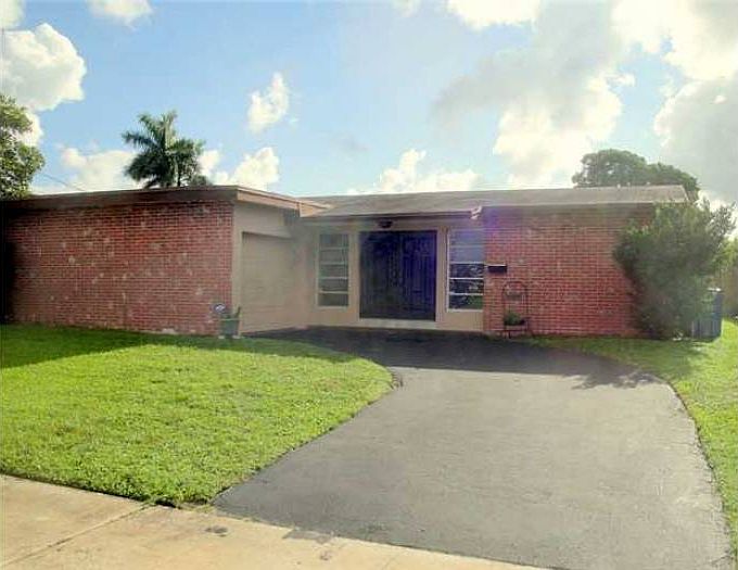 1st image of 2430 NW 85th Ave