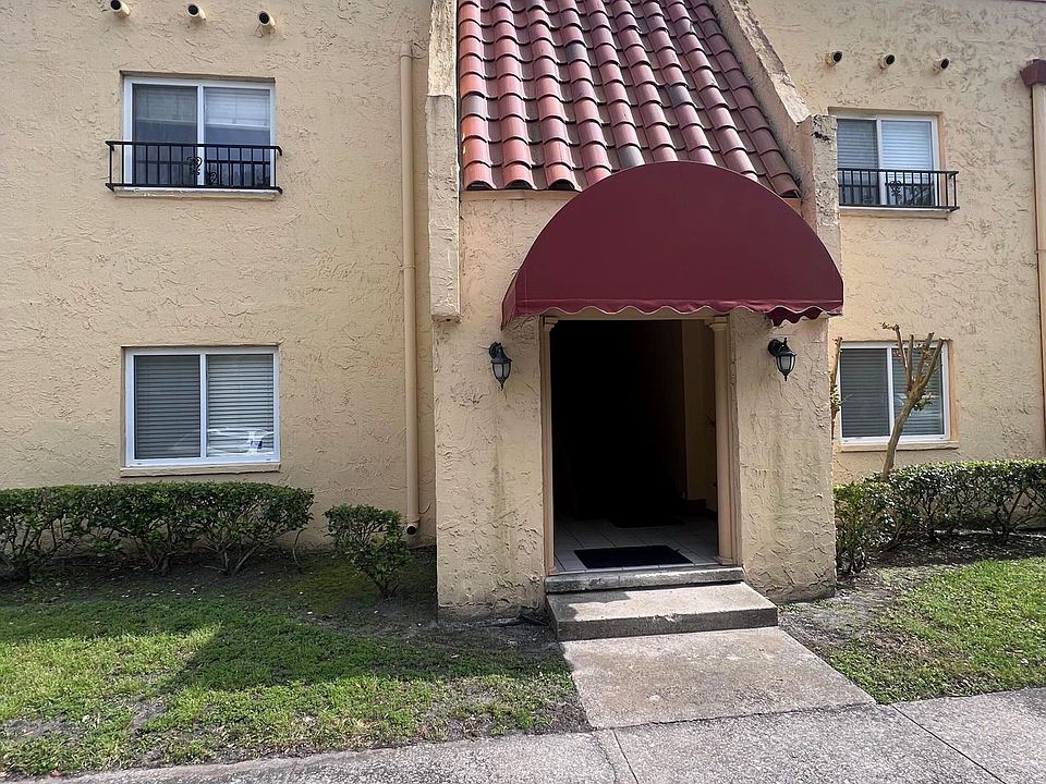 1st image of 3878 N La Mirada Dr #3