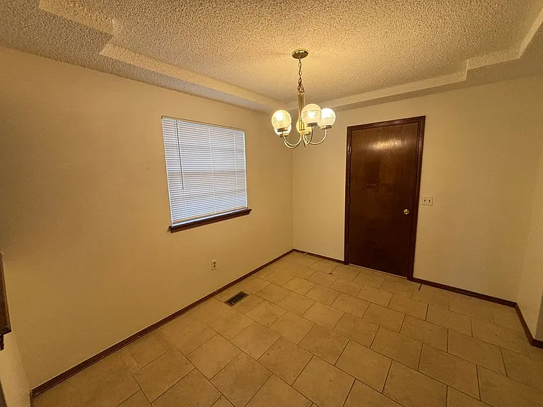 102 Chickasaw Ln — Photo 5