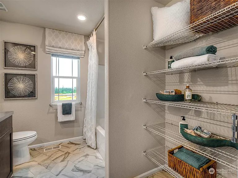 Bath 2 (2nd floor comman bathroom) - 2
