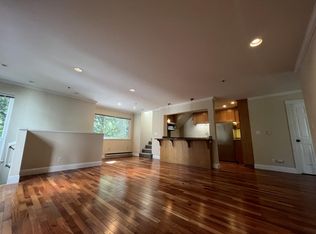 685 Waverley St, Palo Alto, CA 94301