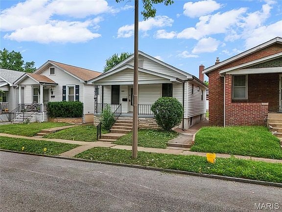 3rd image of 5223 Schollmeyer Ave