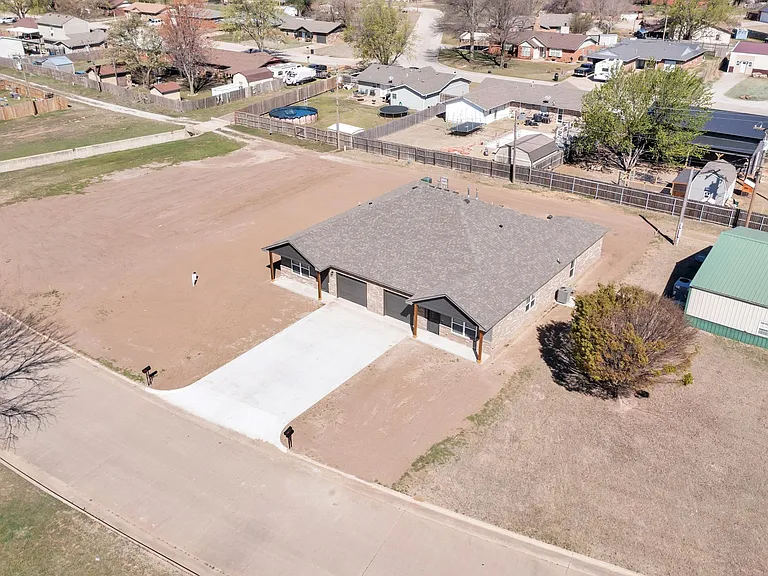 200 Buccaneer Dr — Photo 19