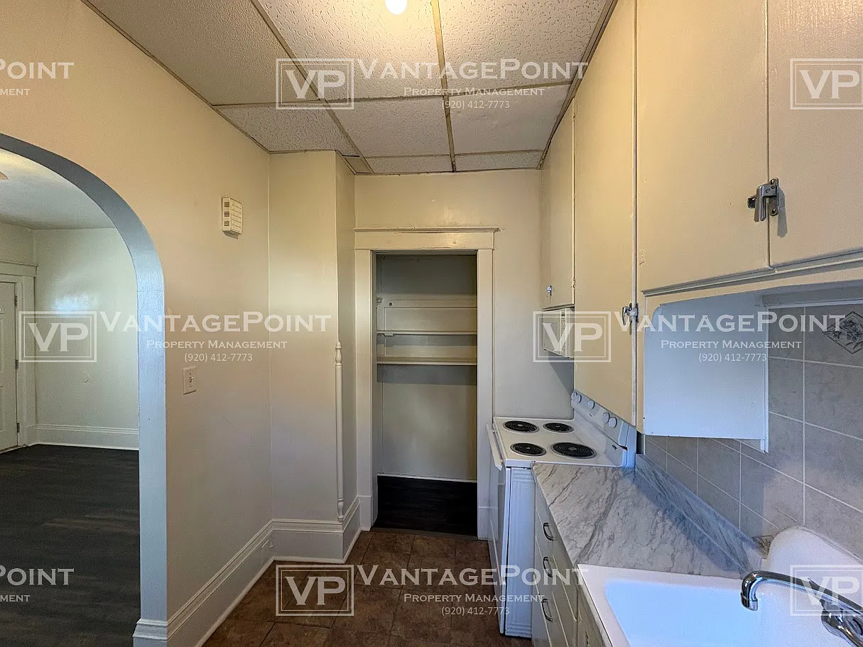 1218 South 16th Street - OAN - Lower Front — Photo 4