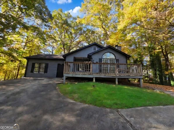 217 Rainey Brooke Dr, Winder, GA 30680