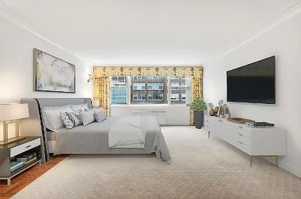 Sold by Manhattan Network Inc. | media 8