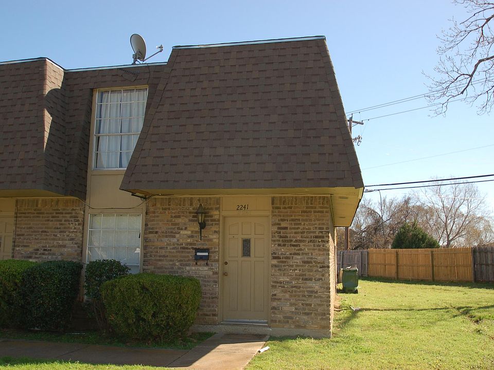 1st image of 2241 Brigadoon Ct