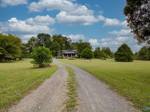 4697 Murphree Valley Rd, Altoona, AL 35952