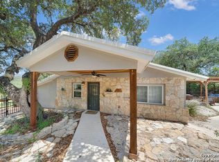 690 Windrush, Canyon Lake, TX 78133