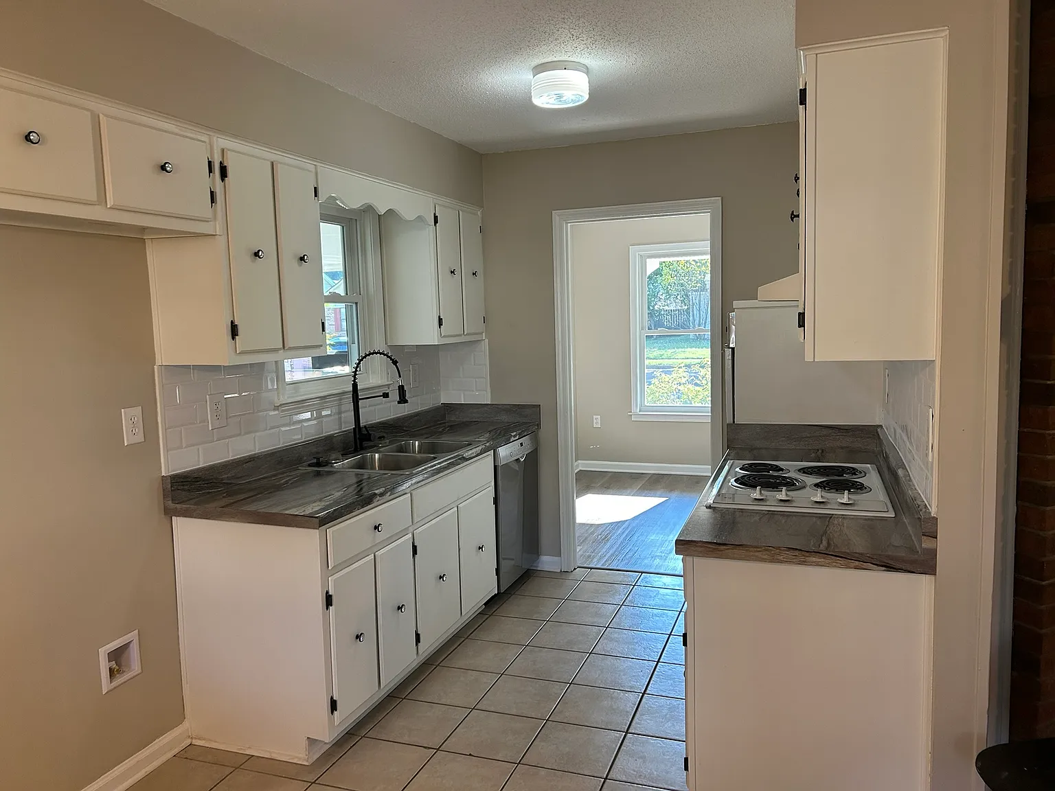 3 bed, 1485 sqft, $1,795 — Photo 2